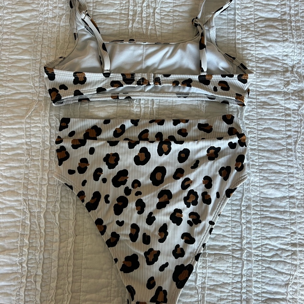 Target Bikini - Picture 2 of 4